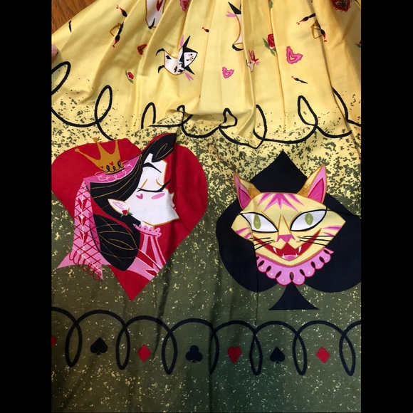 Pinup Couture Steph Buscema Alice in Wonderland - Picture 2 of 7